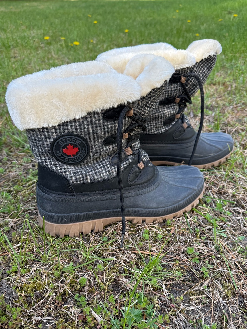 STORM by Cougar Cabin Waterproof Women's Duck Boots Grey Plaid, Size 10